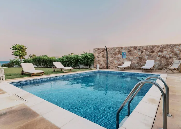 Deep Blue Villa *