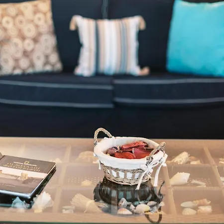 Deep Blue * Lachania